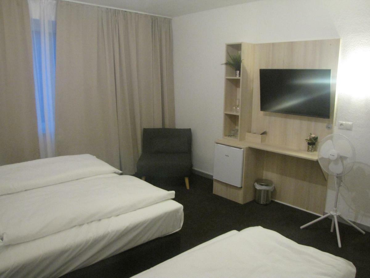 Milano Hotel Hamburg Exterior foto