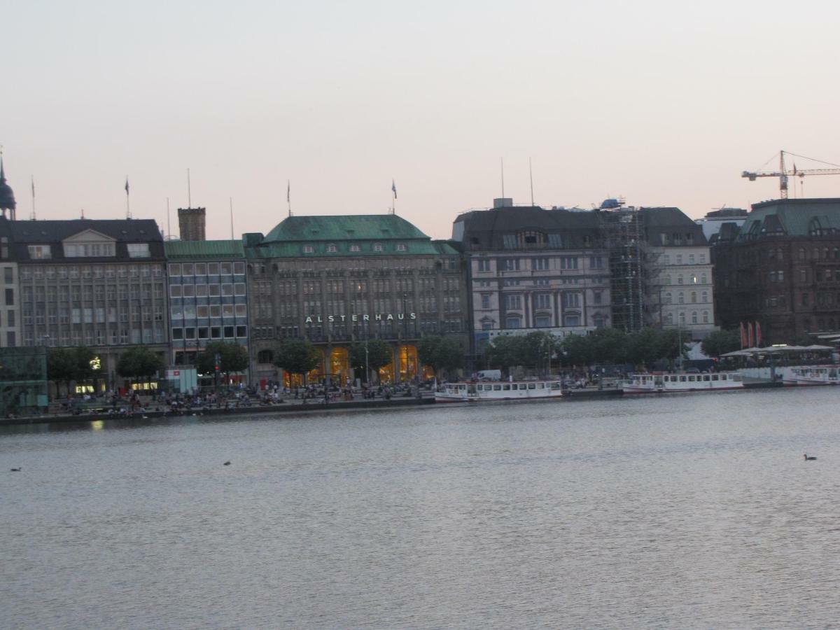 Milano Hotel Hamburg Exterior foto